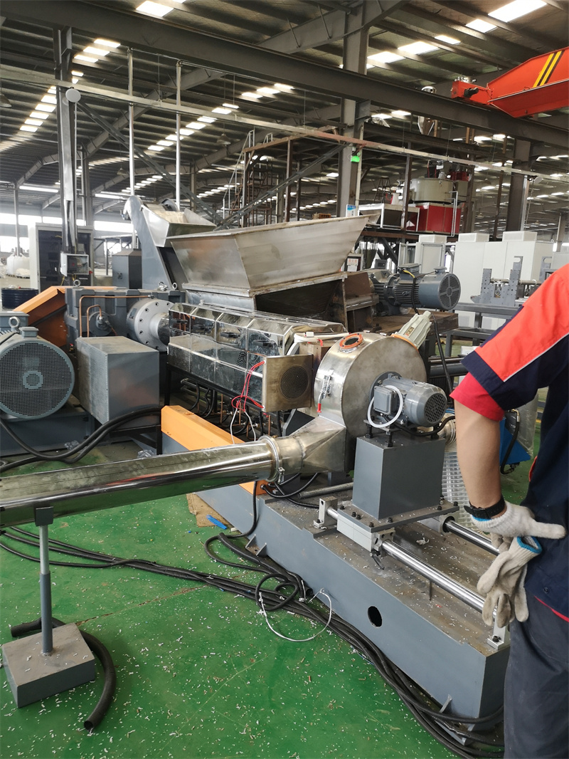 自粘防水卷材擠出機(jī)_自粘防水卷材擠出機(jī)_玖德隆