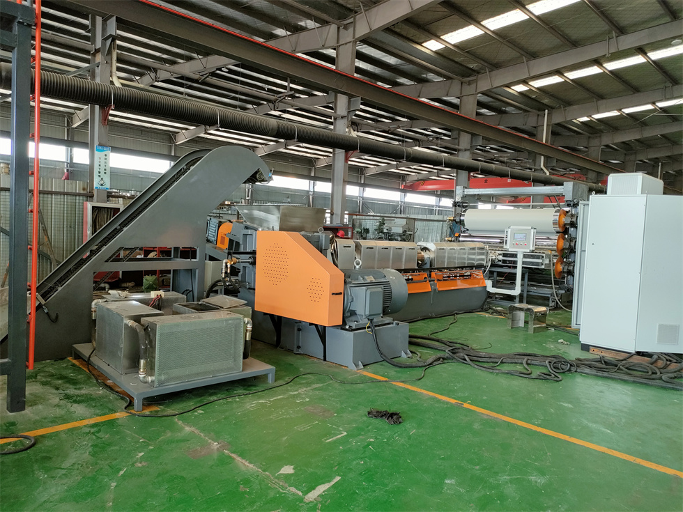 內(nèi)飾片材擠代加工_玖德隆_內(nèi)飾片材擠出代加工