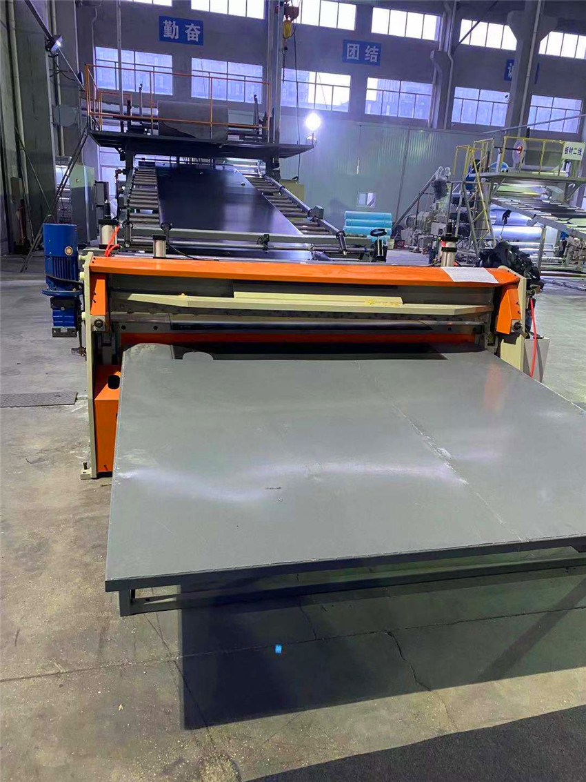 PE塑料片材擠出機(jī)_環(huán)保型_玖德隆/佳德