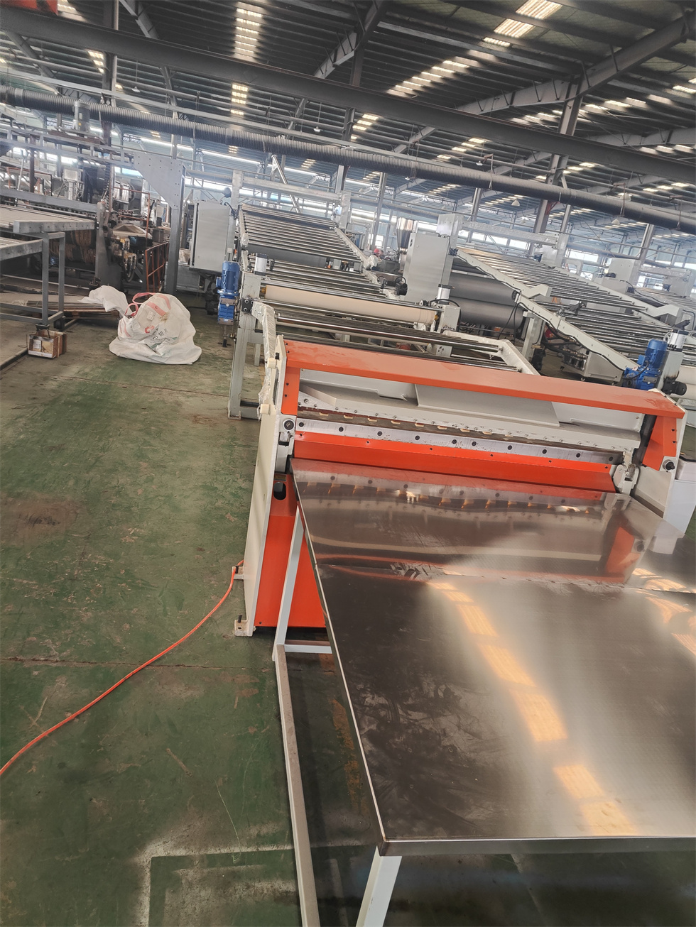 EVA片材擠出機(jī)_EVA內(nèi)飾片材擠出機(jī)